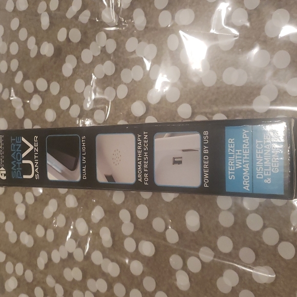 Smartphone UV Sanitizer with Aromatherapy Disinfect & Eliminate Germs - Picture 3 of 5